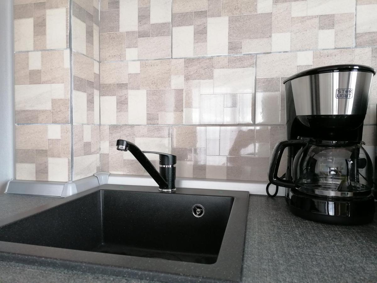 Ama Apartament Cu Terasa 50 Mp & Parcare Brasov Exterior photo