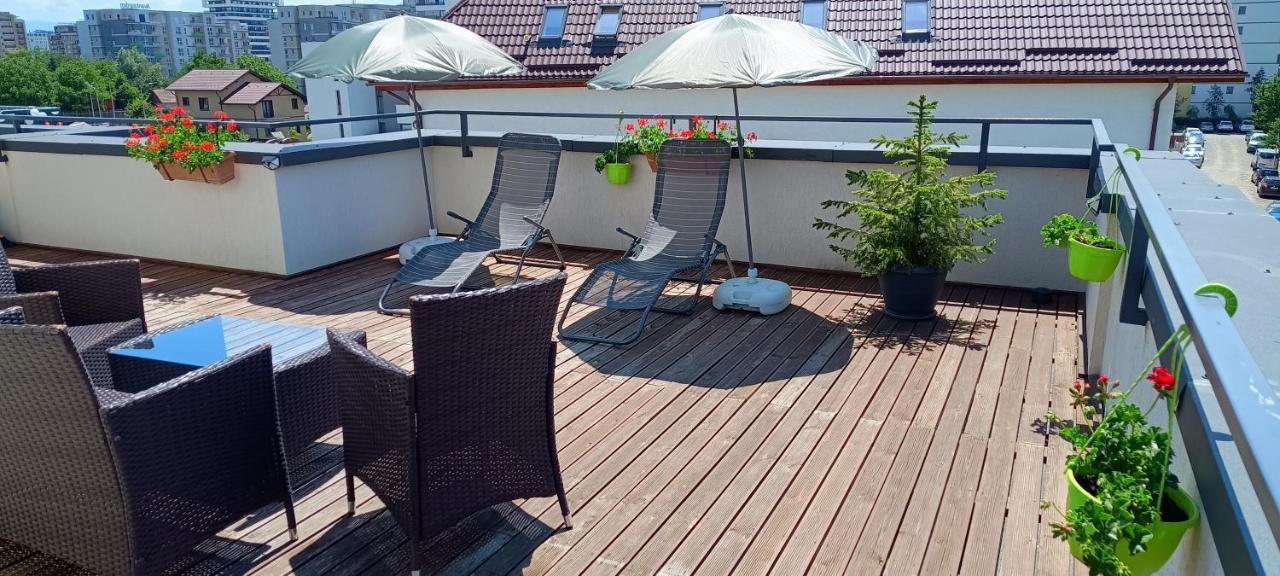 Ama Apartament Cu Terasa 50 Mp & Parcare Brasov Exterior photo